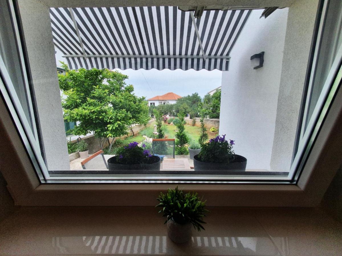 Apartmani Daniela Murter Extérieur photo