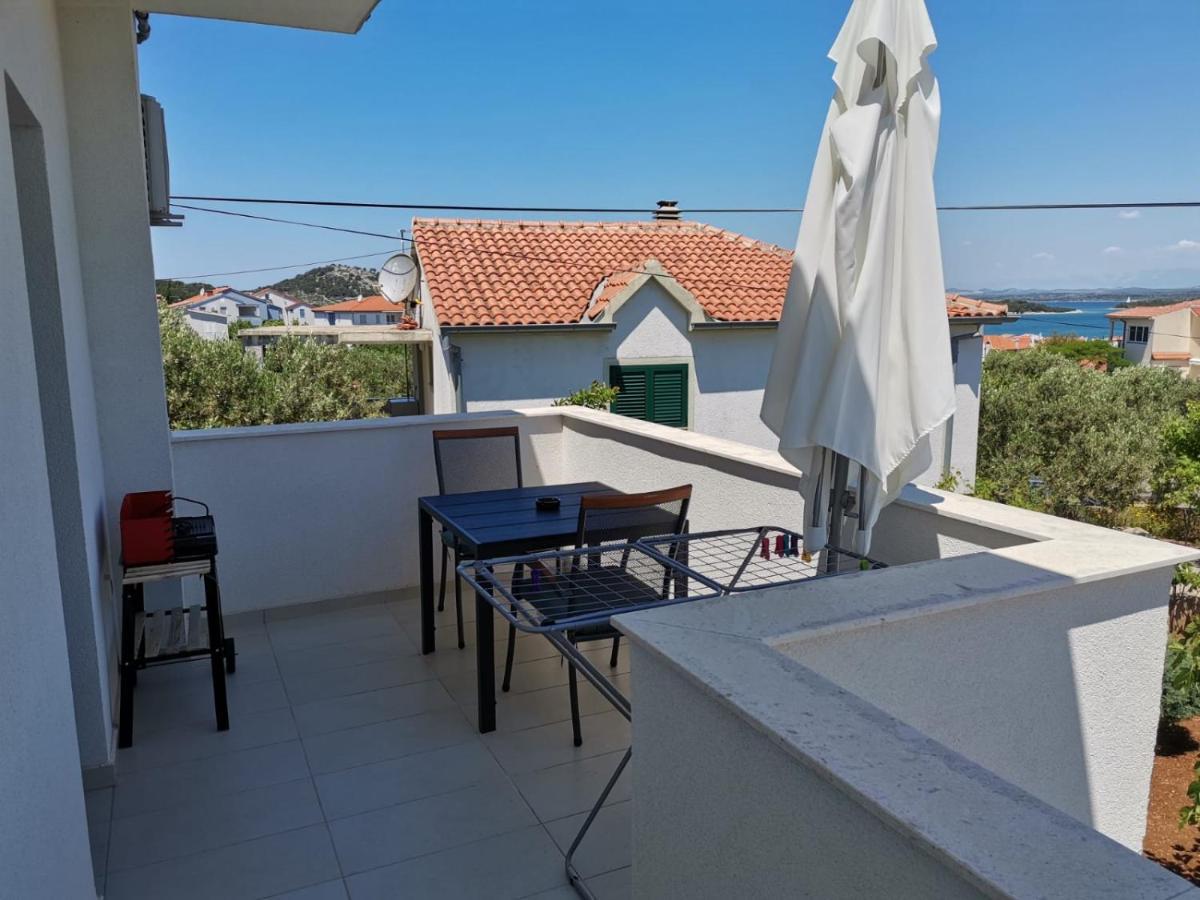 Apartmani Daniela Murter Extérieur photo